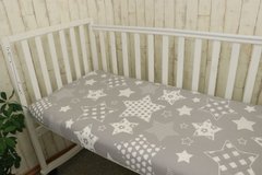 Простынь на резинке для детской кроватки Руно 60х120, серая/звезды, бязь
