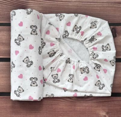 Простынь для детской кроватки на резинке Babystartex, 120х60см, фланель, белая/мишки с розовыми сердечками, Унисекс