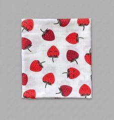 Пеленка муслиновая 2-х слойная BabyStarTex, 80x90 см, белая/клубнички, Унисекс, 90х80