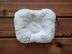 Подушка для новорожденного анатомическая, 0+, Унисекс, Белый/короны серые мелкие