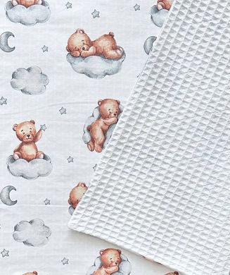 Плед літній для новонародженого з грецького вафельного полотна Babystartex, біла вафелька/ведмедик спить на хмаринці, Унісекс, 100*80
