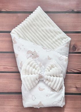 Теплый конверт-плед со съемным синтепоном и бантом BabyStarTex, молочный плюш/мишка на облачке с радугой, Унисекс, 90х80